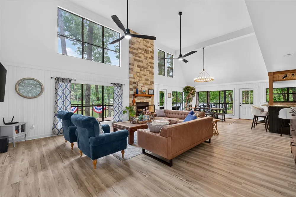 207 E Eldorado Drive Scroggins, TX 75480
