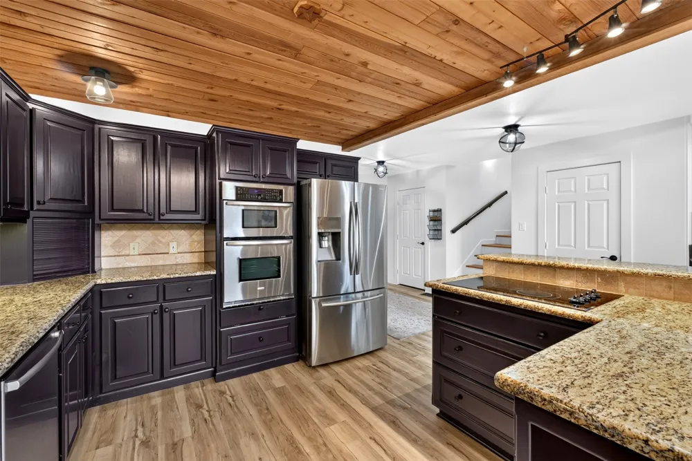 207 E Eldorado Drive Scroggins, TX 75480