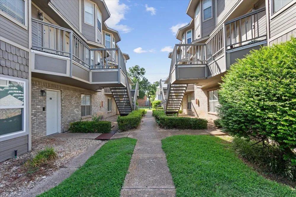 1325 Speight Avenue Waco, TX 76706