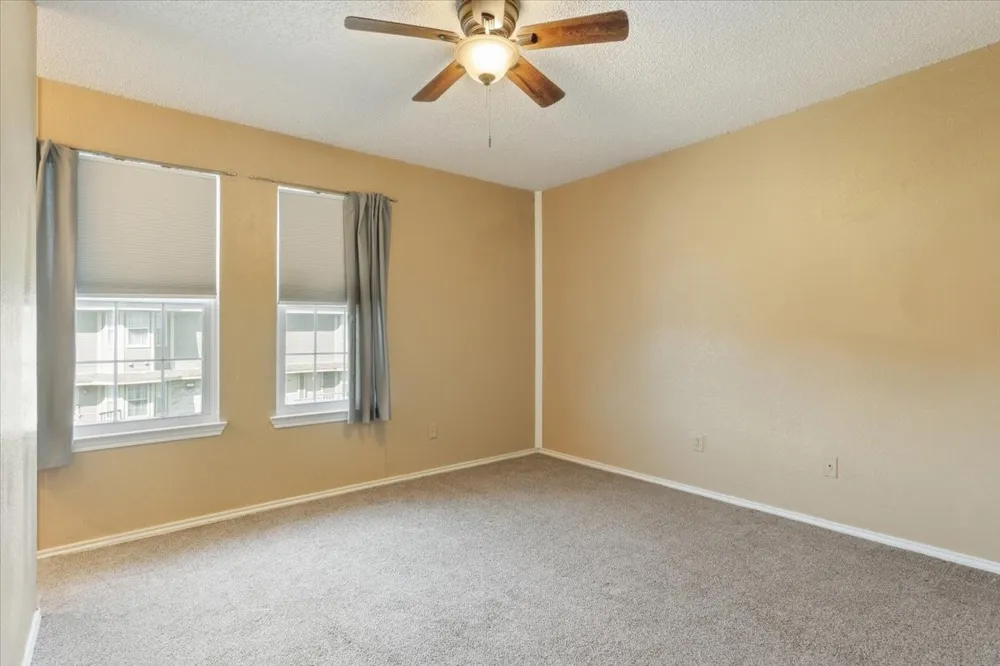 1325 Speight Avenue Waco, TX 76706