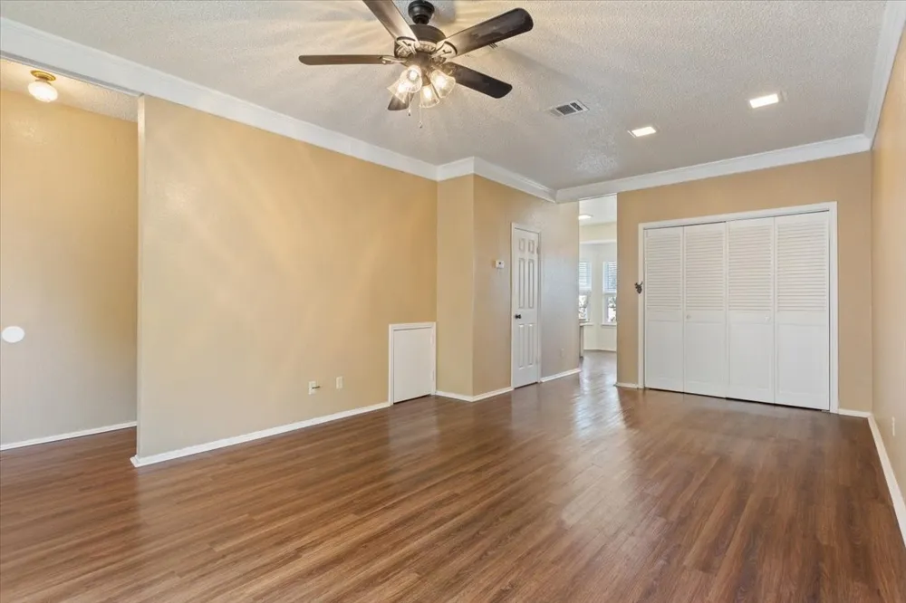 1325 Speight Avenue Waco, TX 76706