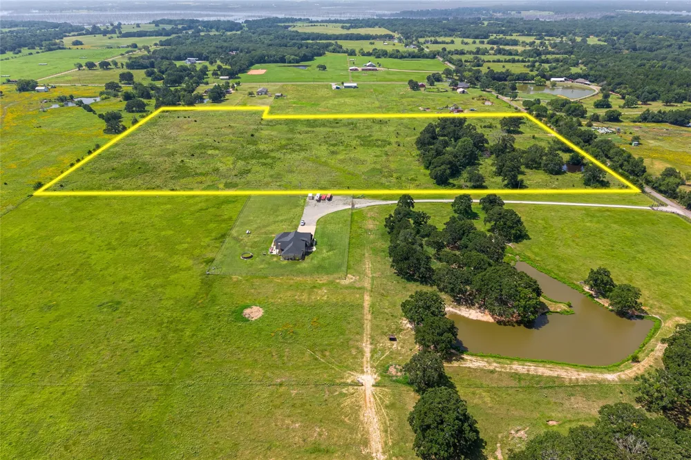7414 CR 2610 Bonham, TX 75418