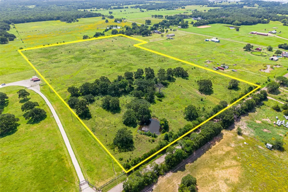 7414 CR 2610 Bonham, TX 75418