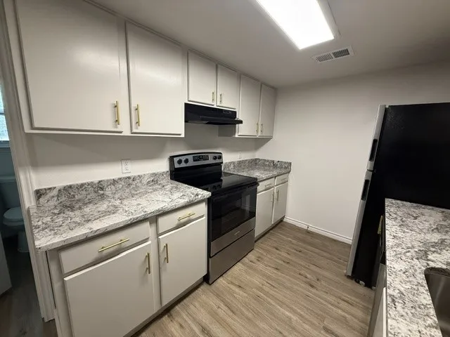 1505 W Pearl Street #15 Granbury, TX 76048