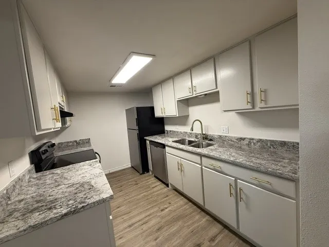 1505 W Pearl Street #15 Granbury, TX 76048