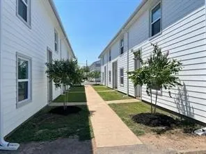 1505 W Pearl Street #15