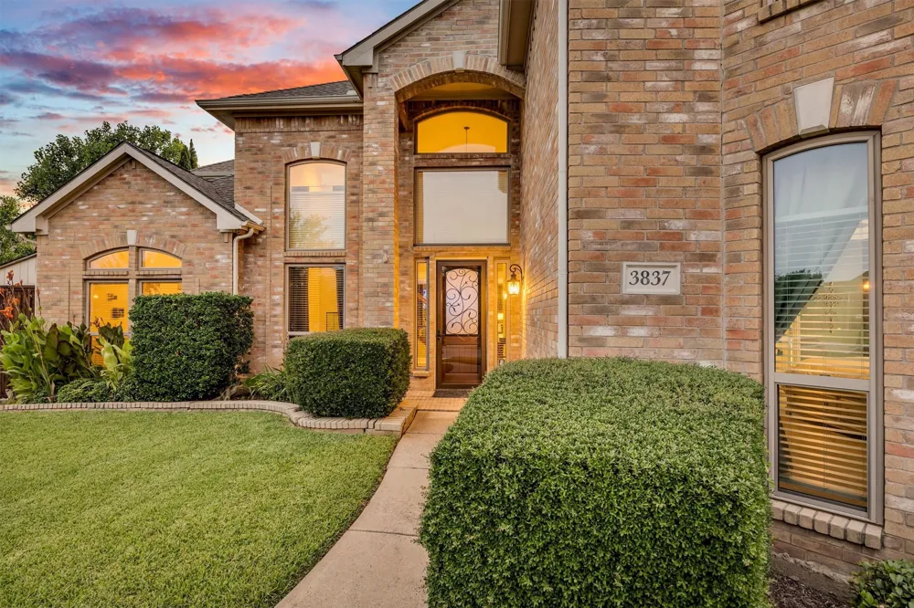 3837 Erath Drive Carrollton, TX 75010