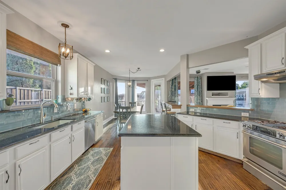 3837 Erath Drive Carrollton, TX 75010