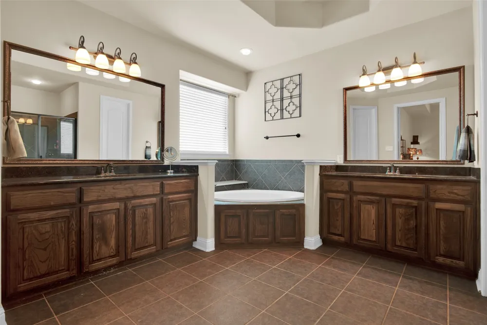 1204 Sand Jack Drive Corinth, TX 76208