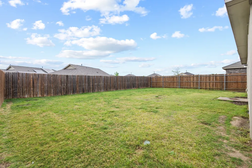 2604 Spring Time Drive Ennis, TX 75119