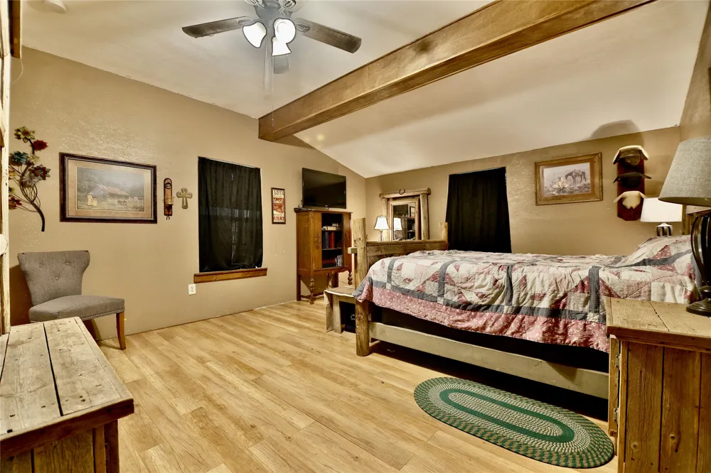 1347 Lcr 152 Mount Calm, TX 76673
