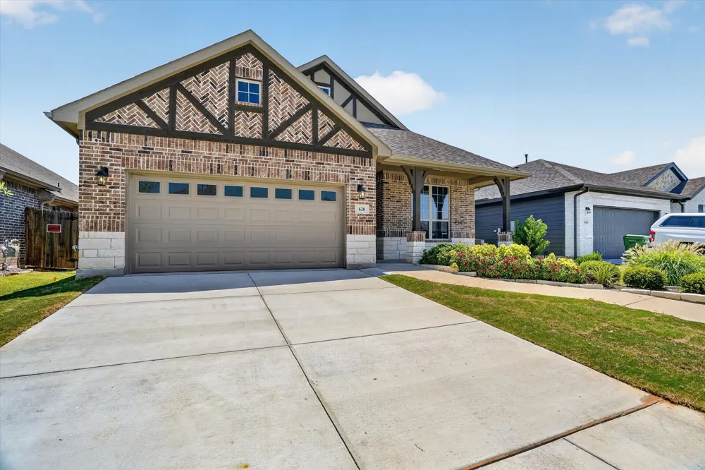 620 Godley Godley, TX 76044