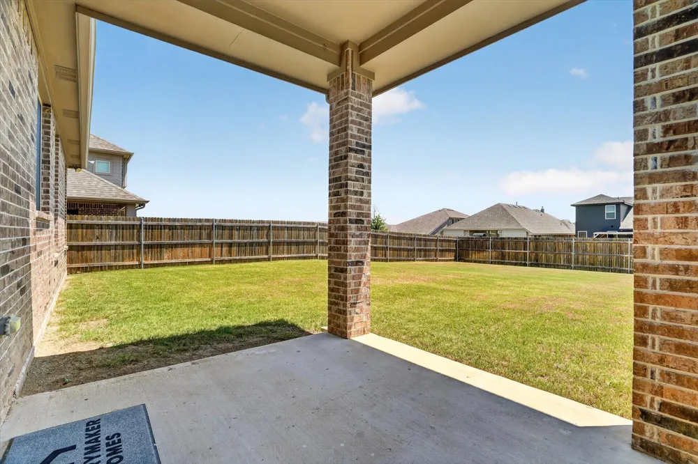 620 Godley Godley, TX 76044
