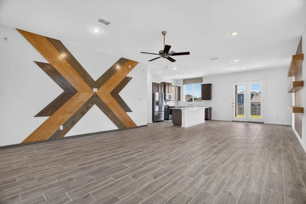 620 Godley Godley, TX 76044