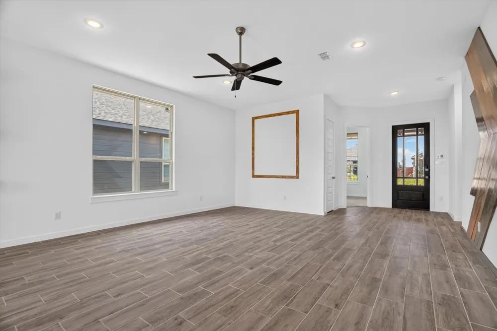 620 Godley Godley, TX 76044