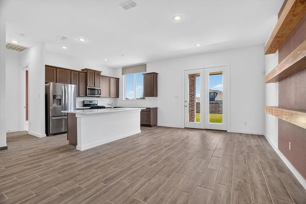 620 Godley Godley, TX 76044