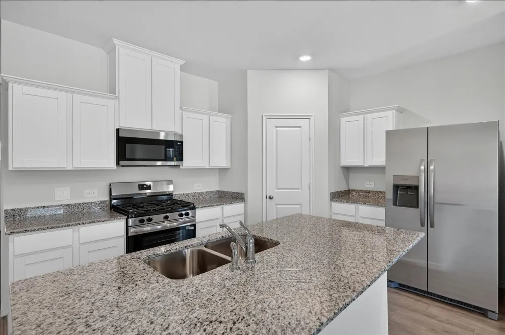 717 Sweet Pea Pilot Point, TX 76258