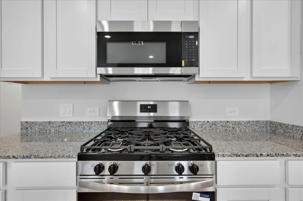 717 Sweet Pea Pilot Point, TX 76258