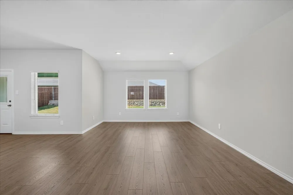 717 Sweet Pea Pilot Point, TX 76258