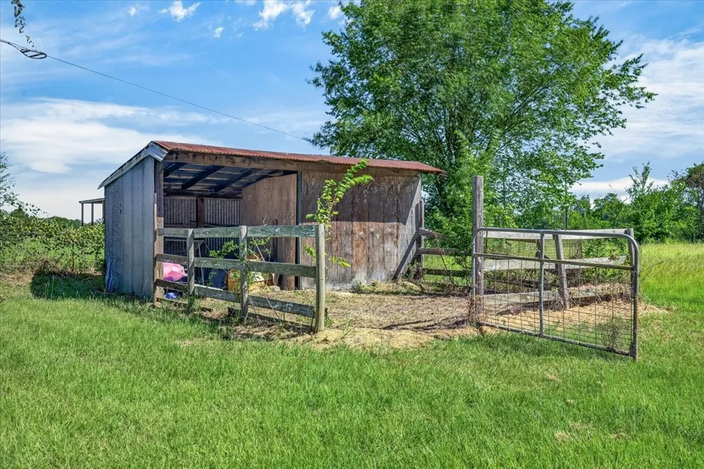 371 Vz County Road 3601 Edgewood, TX 75117