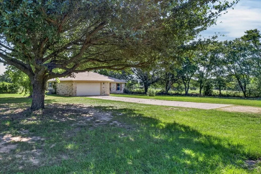 371 Vz County Road 3601 Edgewood, TX 75117
