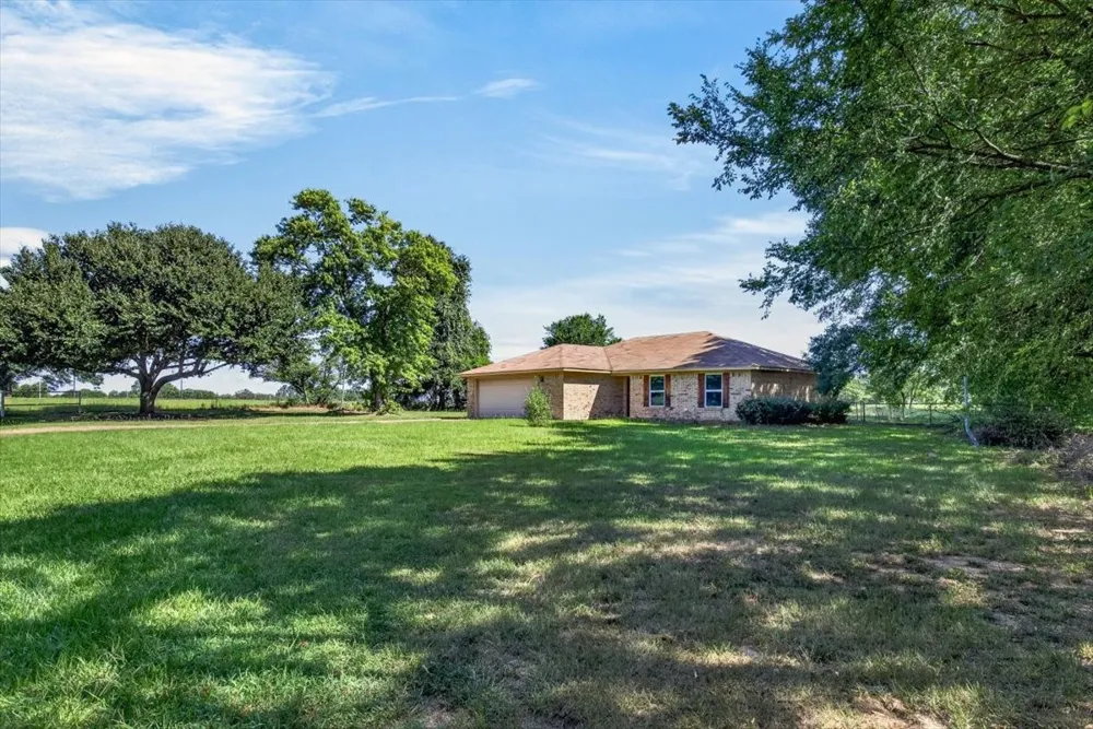 371 Vz County Road 3601 Edgewood, TX 75117