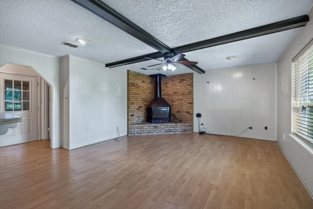 371 Vz County Road 3601 Edgewood, TX 75117