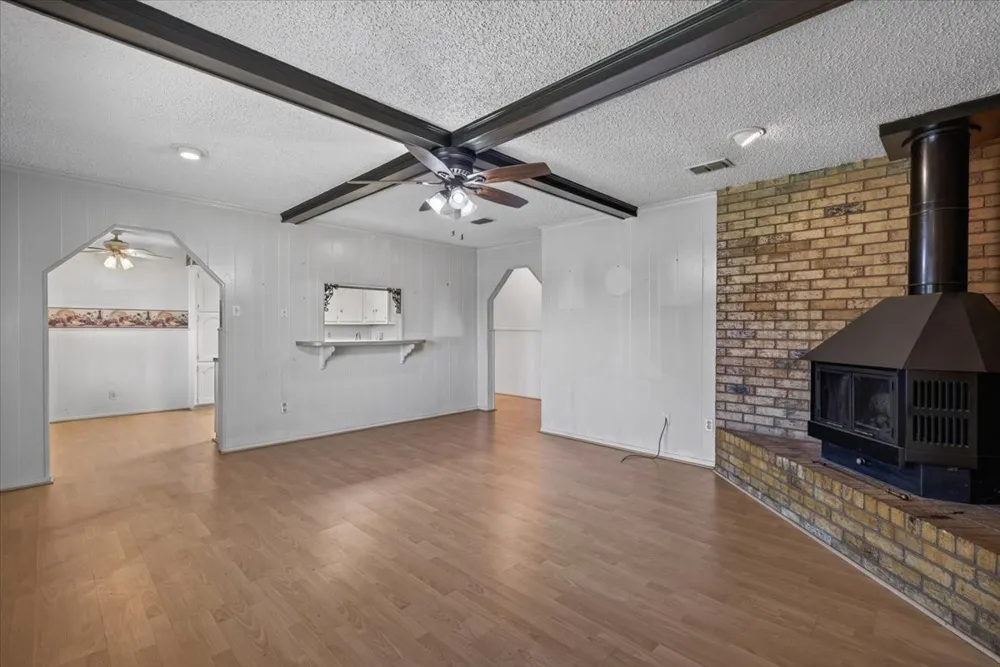 371 Vz County Road 3601 Edgewood, TX 75117