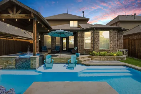 400 Ridgewood Drive