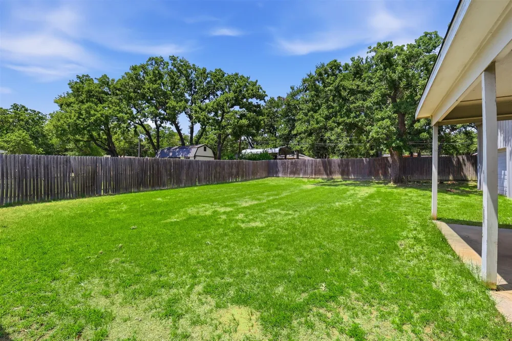2103 Fair Oaks Drive Bridgeport, TX 76426