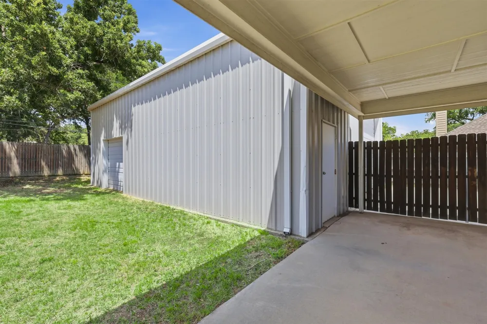 2103 Fair Oaks Drive Bridgeport, TX 76426