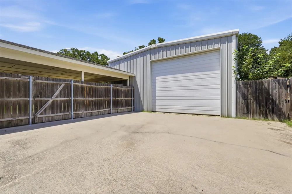 2103 Fair Oaks Drive Bridgeport, TX 76426