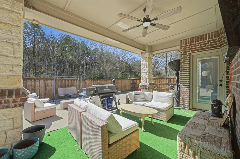 21 Lone Oak Boulevard Pottsboro, TX 75076