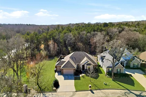 21 Lone Oak Boulevard