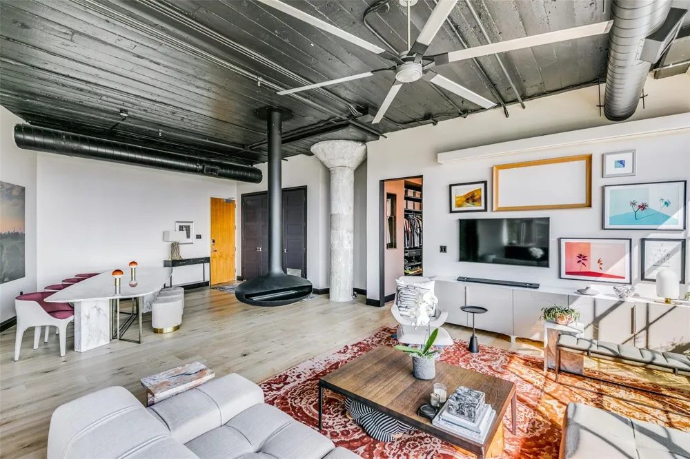 2220 Canton Street #406 Dallas, TX 75201