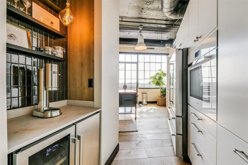 2220 Canton Street #406 Dallas, TX 75201