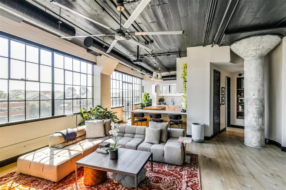 2220 Canton Street #406 Dallas, TX 75201