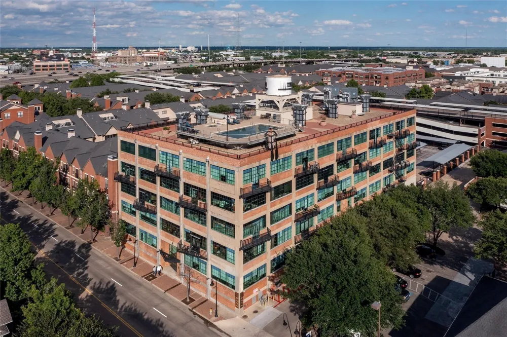 2220 Canton Street #406 Dallas, TX 75201