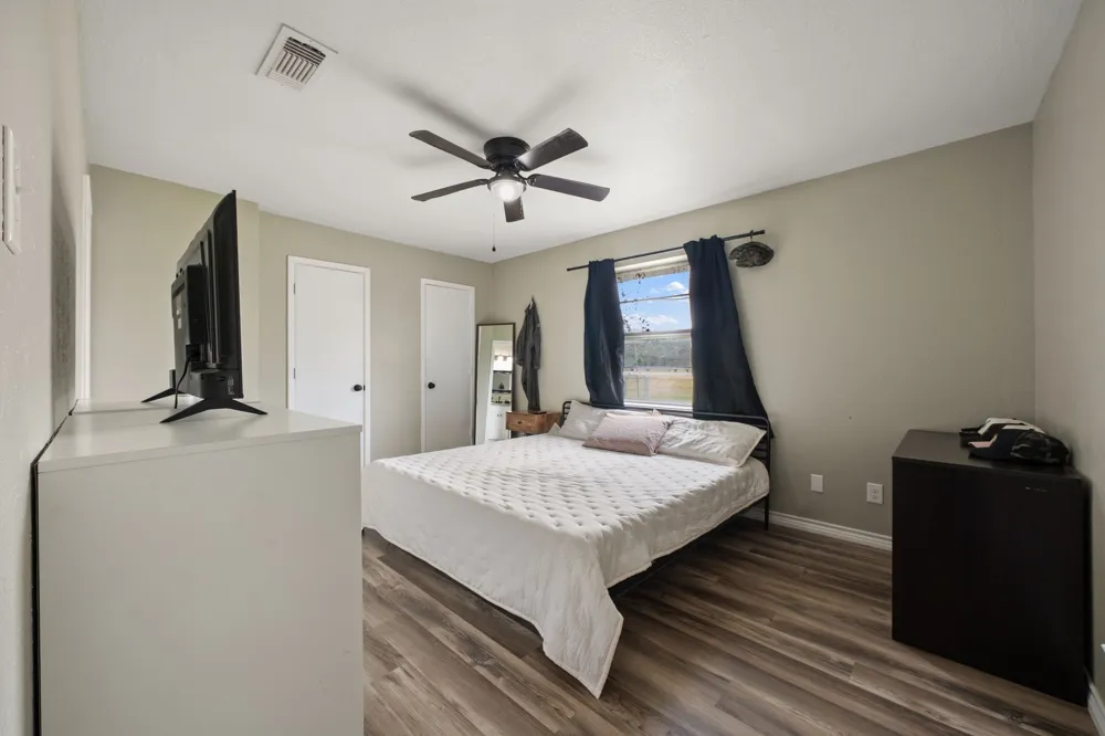 2 Finley Circle Krum, TX 76249