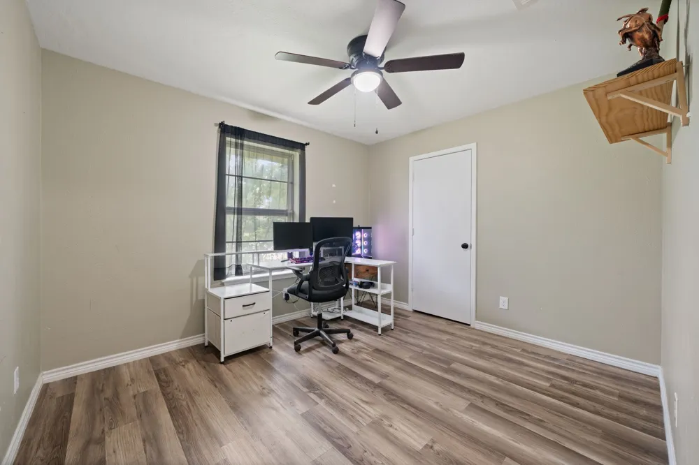 2 Finley Circle Krum, TX 76249