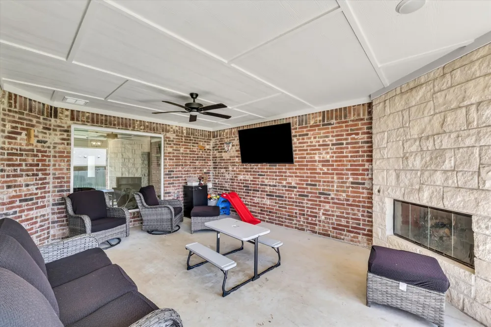 820 Secretariat Drive Hewitt, TX 76643
