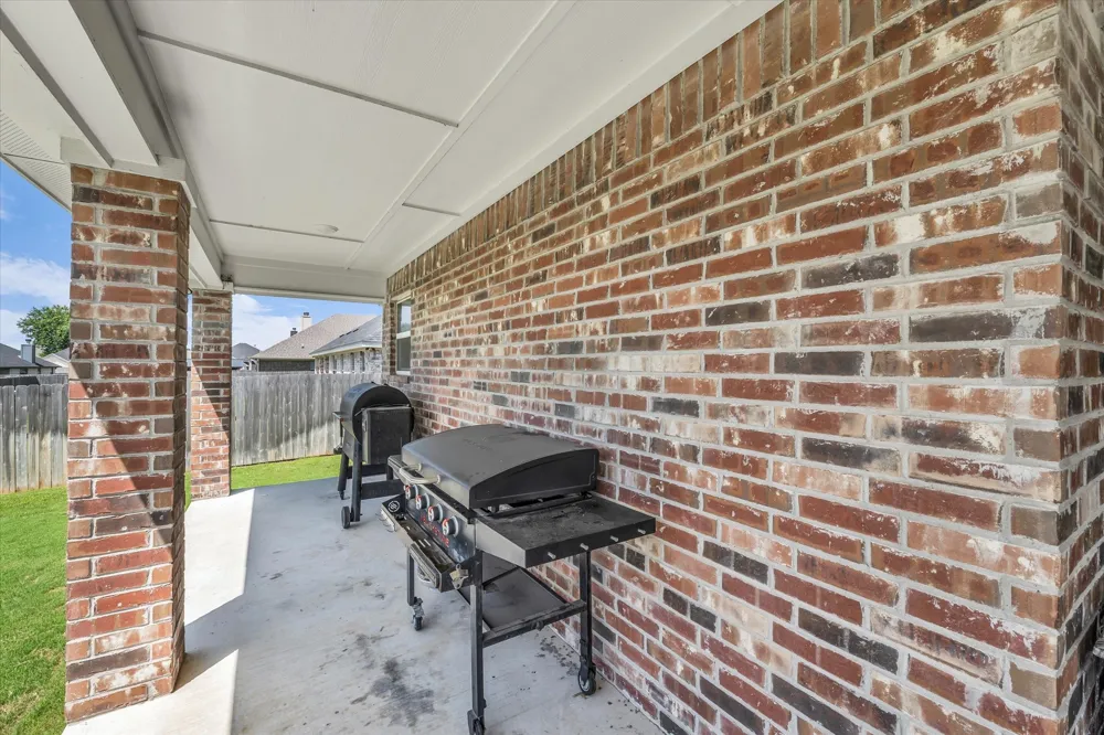 820 Secretariat Drive Hewitt, TX 76643