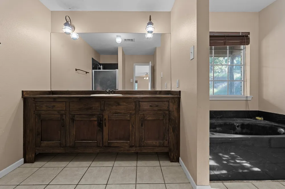 156 PR 3626 Springtown, TX 76082