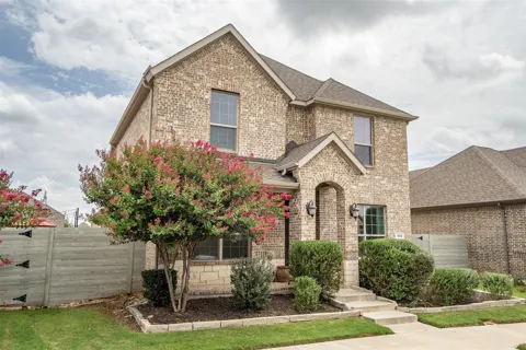 932 Parkside Drive