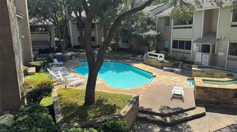 1908 CHASEWOOD CIRCLE #207