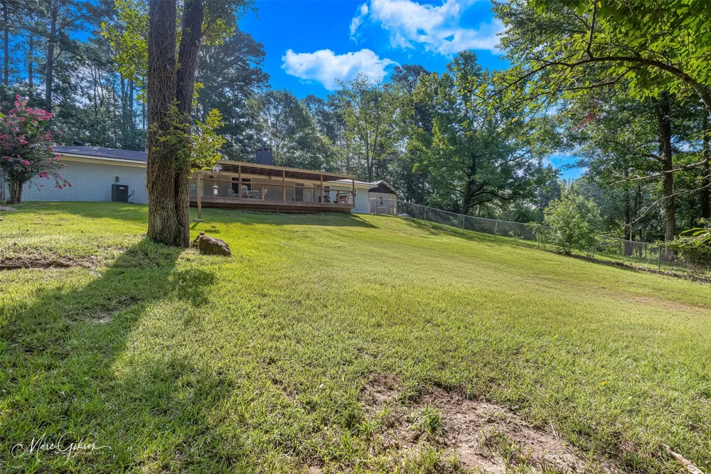 113 Breezy Road Gibsland, LA 71028