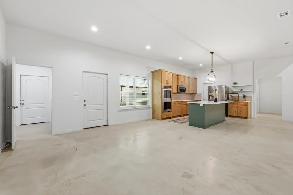 1445 County Road 3690 Paradise, TX 76073