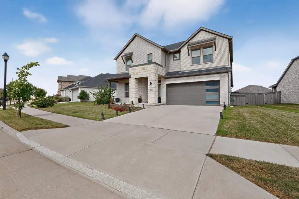 6725 Aster Drive Venus, TX 76084