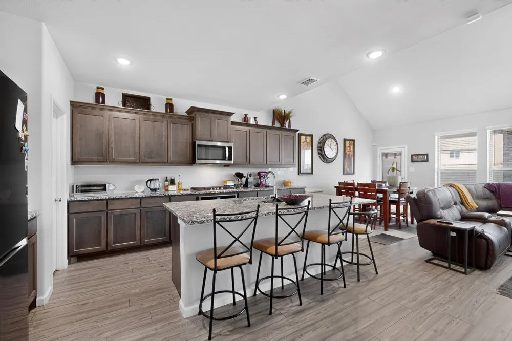 6725 Aster Drive Venus, TX 76084