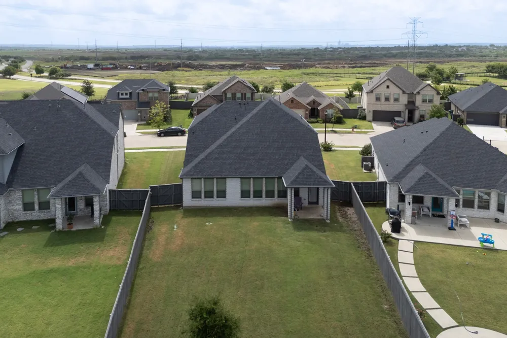 6725 Aster Drive Venus, TX 76084